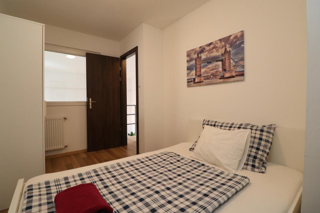 New Guest House A In Kiraly Street 106 Будапеща Екстериор снимка