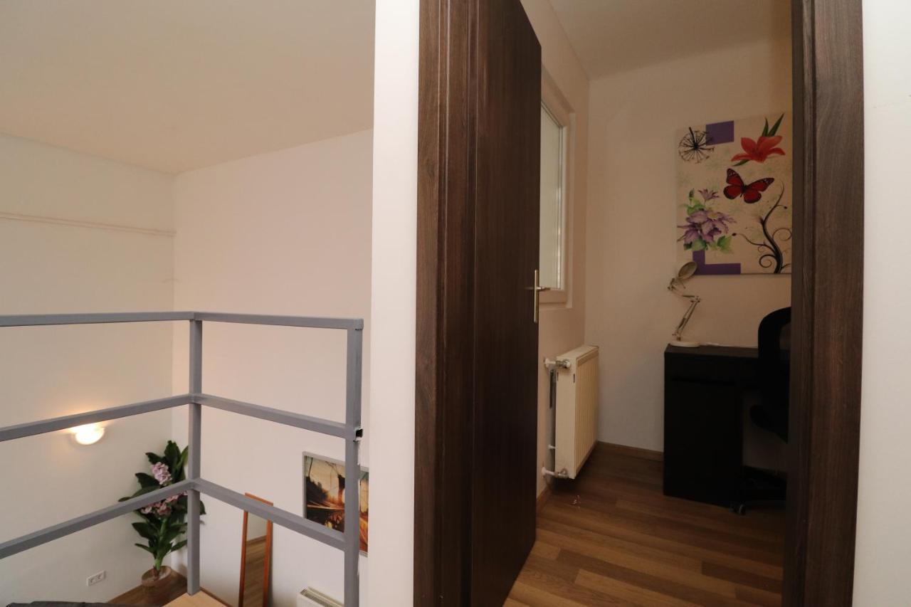 New Guest House A In Kiraly Street 106 Будапеща Екстериор снимка