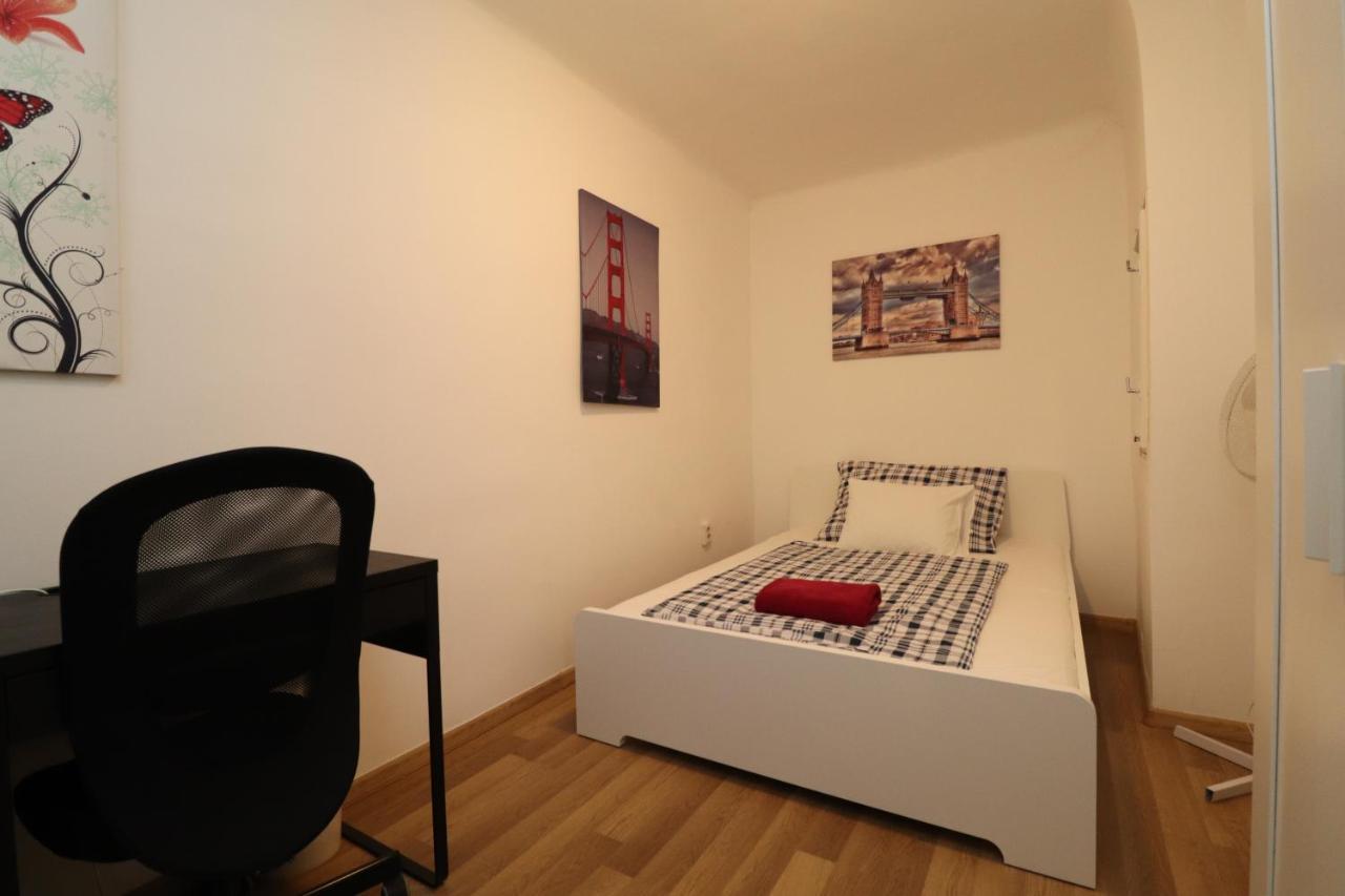 New Guest House A In Kiraly Street 106 Будапеща Екстериор снимка